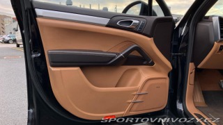 Porsche Cayenne Turbo 2011
