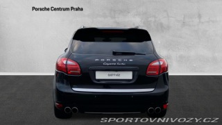 Porsche Cayenne Turbo 2011
