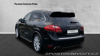 Porsche Cayenne Turbo 2011