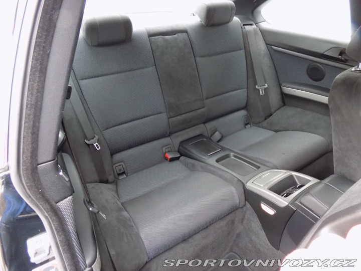 BMW 3 330d/M-sport/Bi-xenon/ 2011