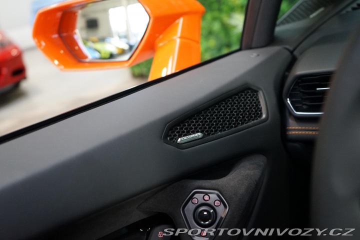 Lamborghini Huracán Tecnica Lift CarPlay Sens 2024