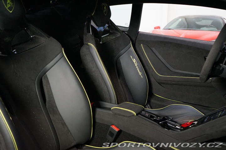 Lamborghini Huracán Sterratto Ad-Personam Mat 2024