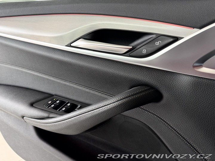 BMW 5 530d xDrive*M-SPORT*Webas 2022