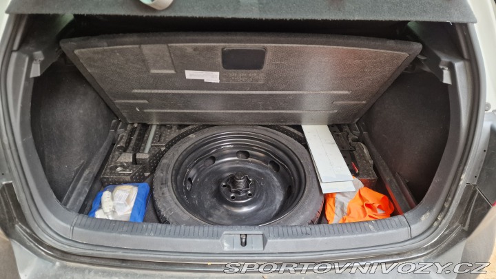 Volkswagen Golf 7R hatchback 2014