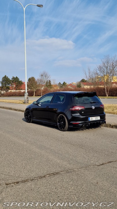 Volkswagen Golf 7R hatchback 2014