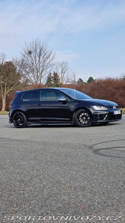 Volkswagen Golf 7R hatchback 2014