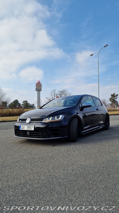 Volkswagen Golf 7R hatchback 2014