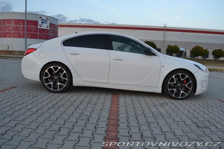 Opel Insignia OPC 2013