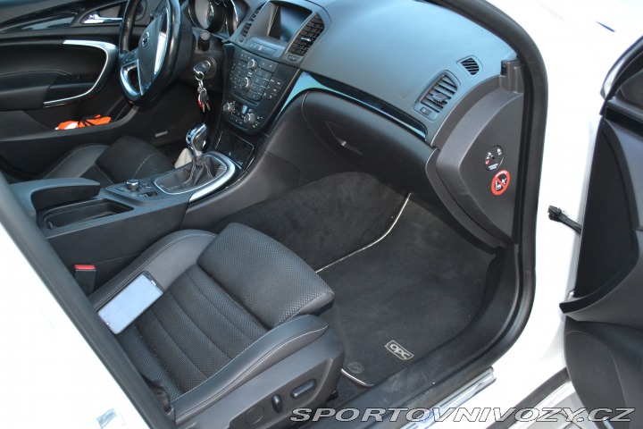 Opel Insignia OPC 2013