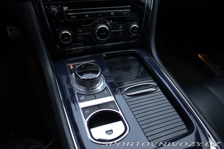 Jaguar XJ 1800