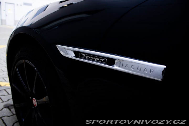 Jaguar XJ 1800