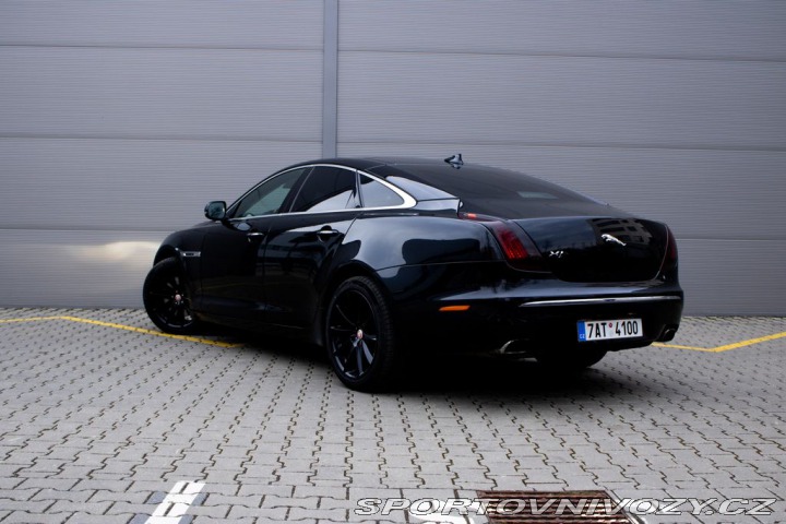 Jaguar XJ 1800