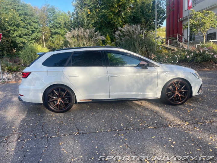 Seat Leon R ST 4x4 carbon edition. 2020