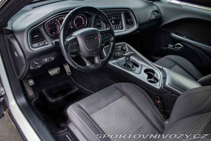 Dodge Challenger 3.6L A/T 2019