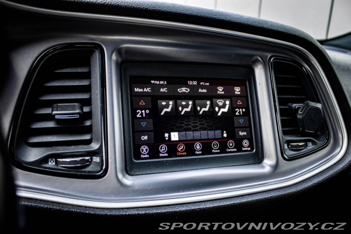Dodge Challenger 3.6L A/T 2019
