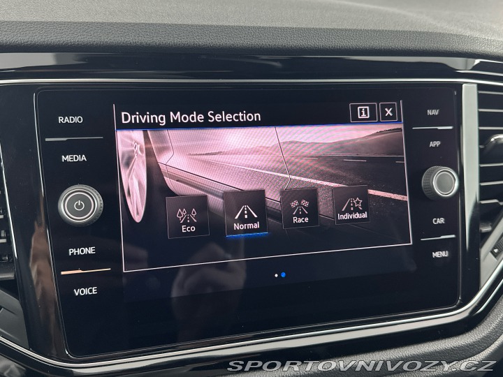 Volkswagen T-Roc R 2.0 TSI 221kW 4Motion DSG 2022