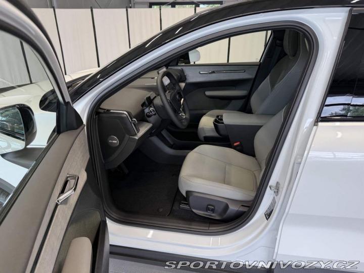 Volvo Ostatní modely EX30 Twin Motor Performance Ul 2025