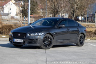 Jaguar XE 2.0 I4P R-Sport  AT