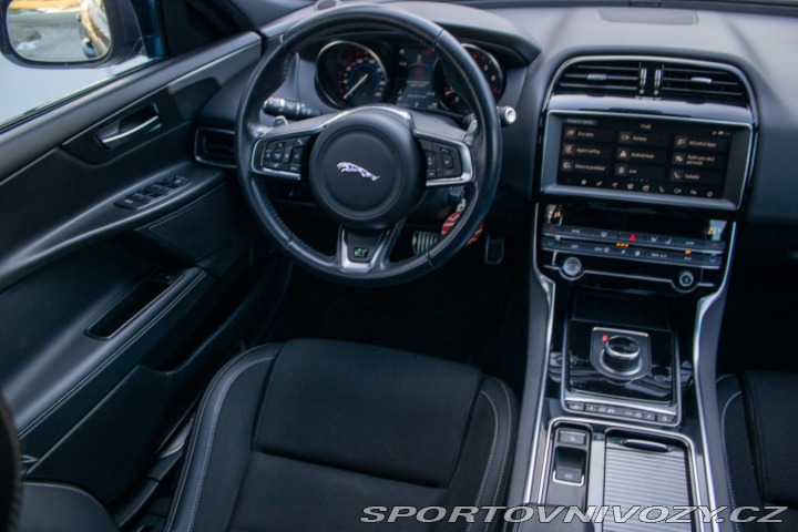 Jaguar XE 2.0 I4P R-Sport AT 2019