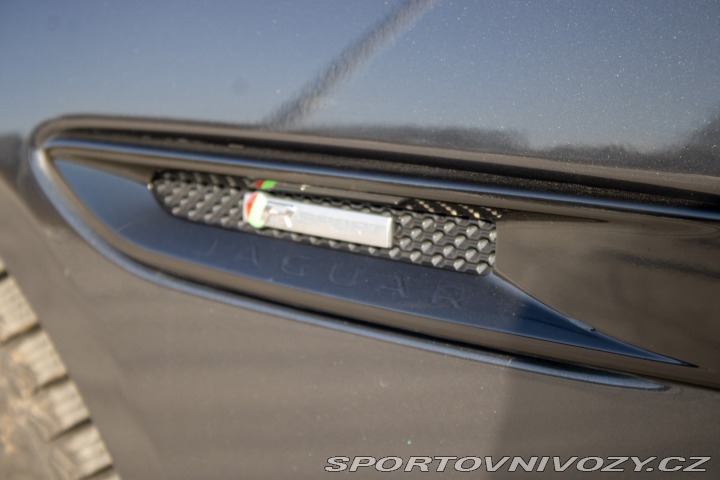 Jaguar XE 2.0 I4P R-Sport AT 2019