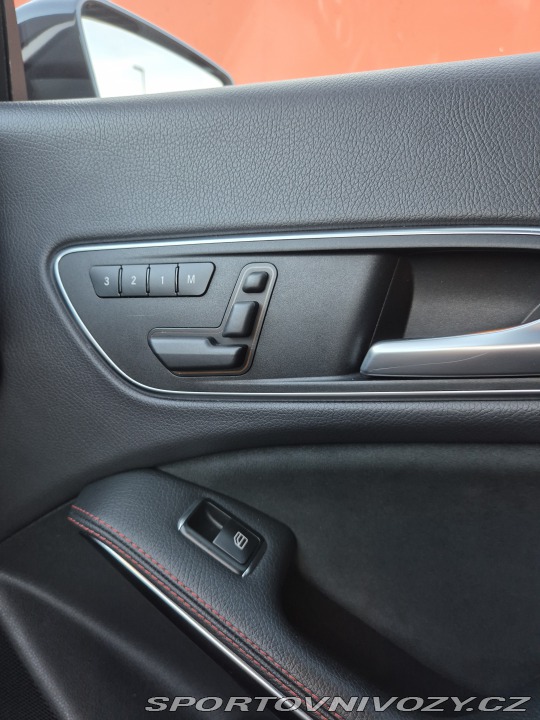 Mercedes-Benz CLA 250 4M 2014