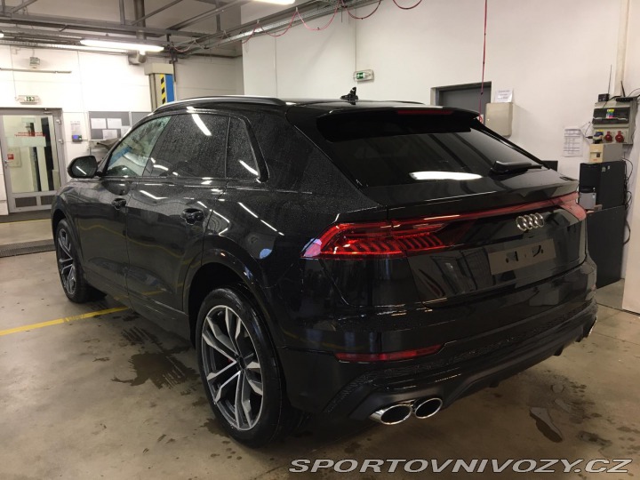 Audi SQ8 2020
