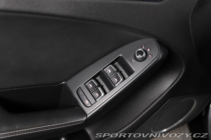 Audi RS4 RS4 4.2 FSI quattro 2013