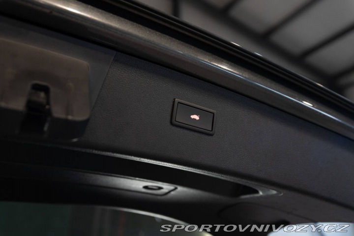 Audi RS4 RS4 4.2 FSI quattro 2013