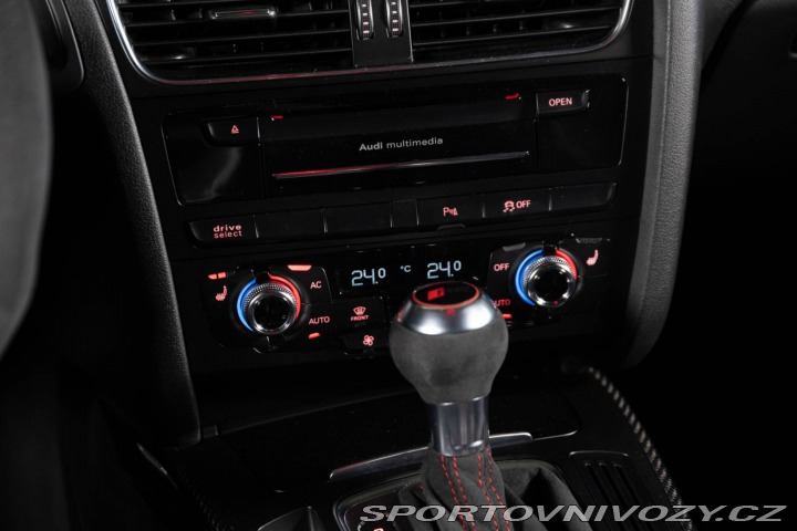 Audi RS4 RS4 4.2 FSI quattro 2013
