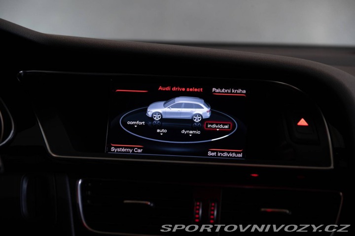 Audi RS4 RS4 4.2 FSI quattro 2013