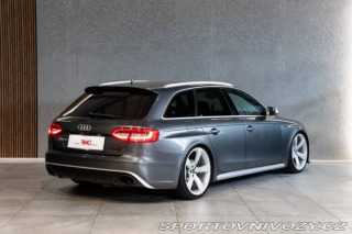 Audi RS4 RS4  4.2 FSI quattro 2013