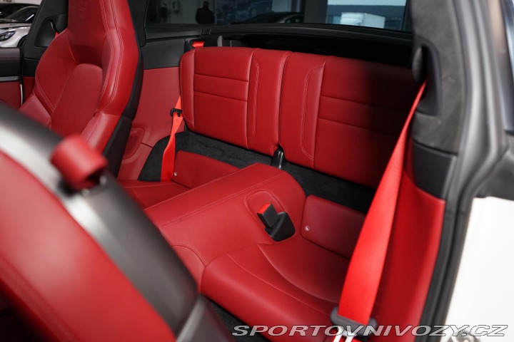 Porsche 911 Targa 4S Bose Chrono Záru 2021