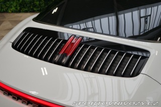 Porsche 911 Targa 4S Bose Chrono Záru 2021