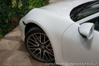 Porsche 911 Targa 4S Bose Chrono Záru 2021