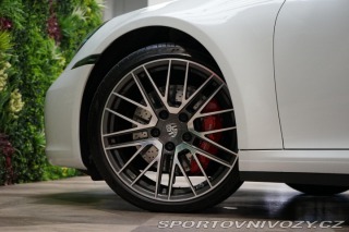 Porsche 911 Targa 4S Bose Chrono Záru 2021
