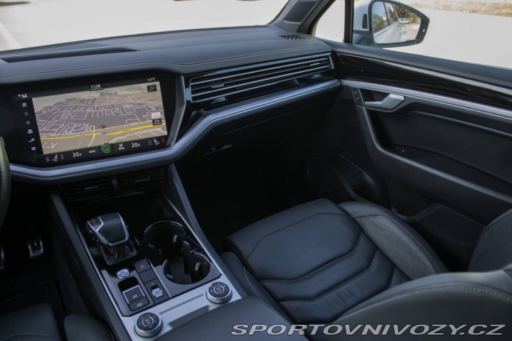 Volkswagen Ostatní modely Touareg 3.0 V6 TDI SCR 286k R-Li 2018