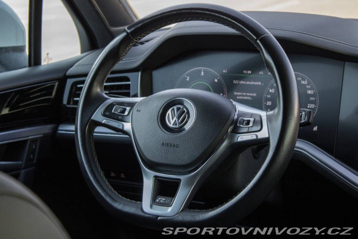 Volkswagen Ostatní modely Touareg 3.0 V6 TDI SCR 286k R-Li 2018