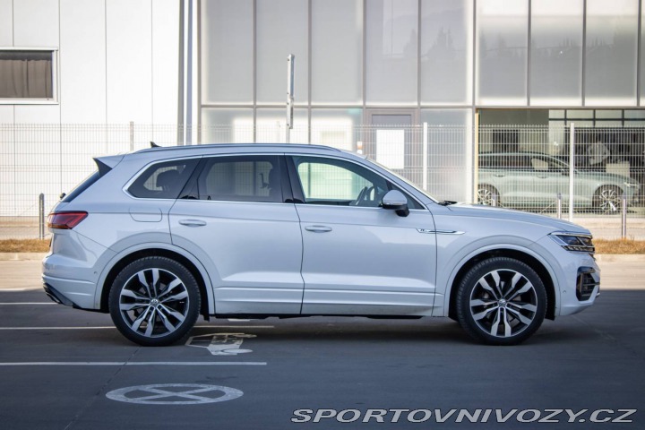 Volkswagen Ostatní modely Touareg 3.0 V6 TDI SCR 286k R-Li 2018