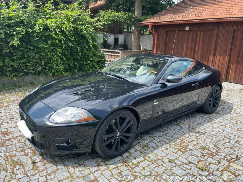 Jaguar XKR 