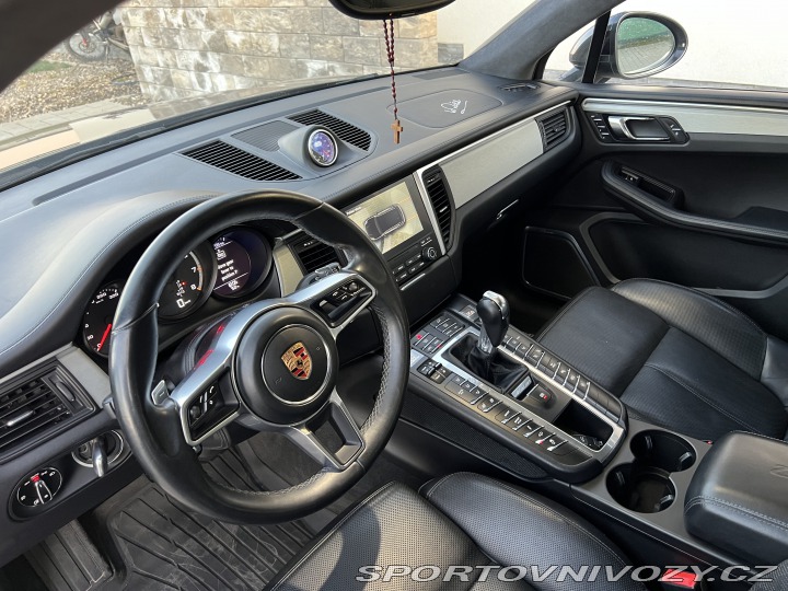 Porsche Macan TURBO 2017