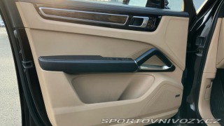 Porsche Cayenne Turbo 2018