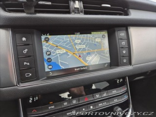 Jaguar XF 2,0 20d R-SPORT 2017