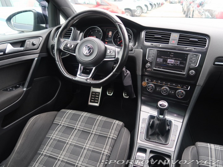 Volkswagen Golf 2.0 TDI GTD 2016