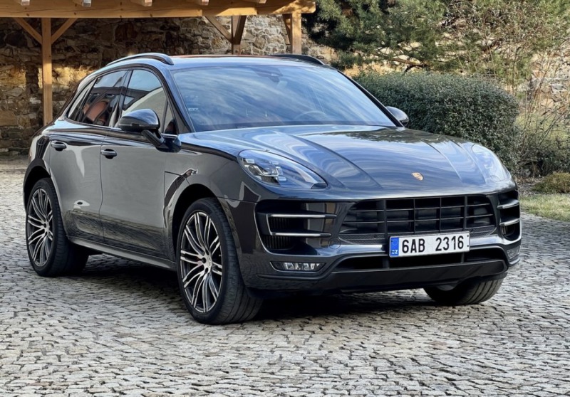 Porsche Macan Turbo Performance
