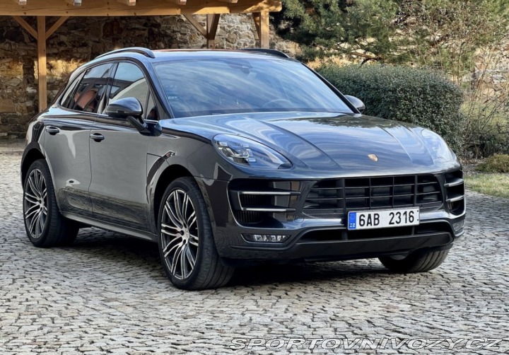 Porsche Macan Turbo Performance 2017