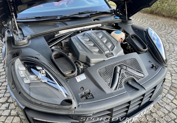 Porsche Macan Turbo Performance 2017
