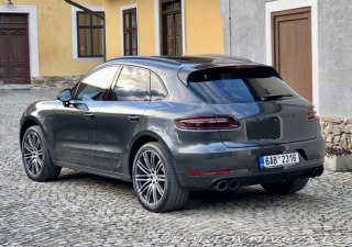 Porsche Macan Turbo Performance 2017