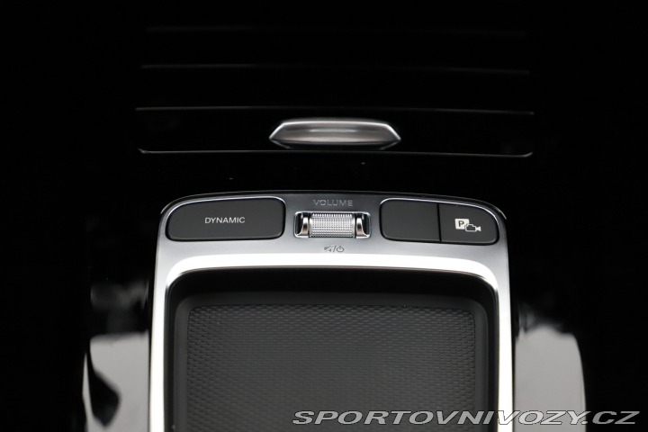 Mercedes-Benz A AMG Line A 180 2024