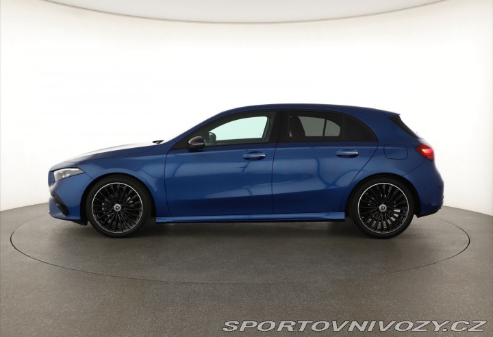 Mercedes-Benz A AMG Line A 180 2024