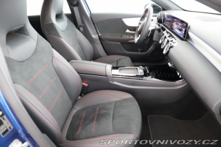Mercedes-Benz A AMG Line A 180 2024